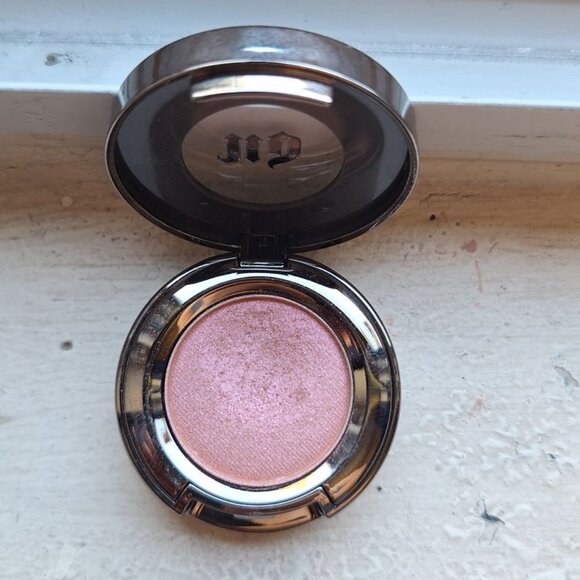 🔥 Urban Decay Single Eyeshadow – Fireball (Lightly Used, Sanitized) 🔥 - Picture 1 of 1